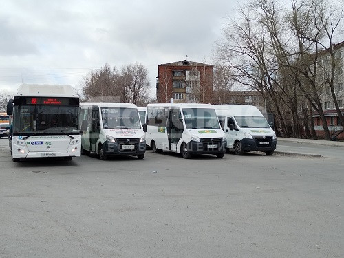 Водителям автобусов в Омске подняли зарплату